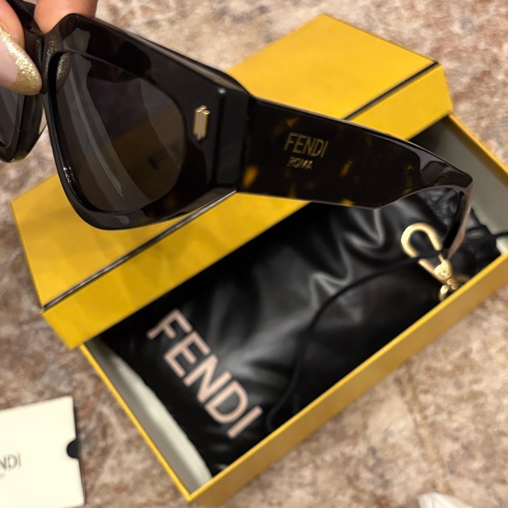 Fendi Tortoise Shell Sunglasses - Picture 3 of 4